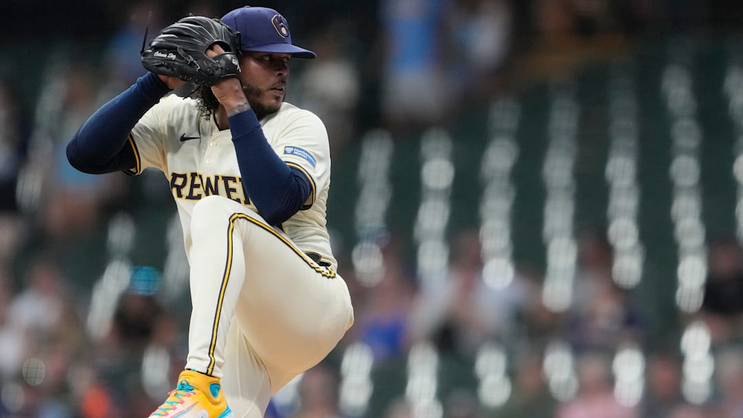 Pittsburgh Pirates v Milwaukee Brewers