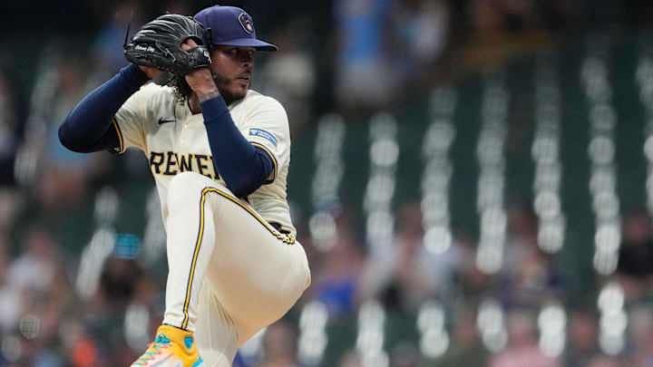 Pittsburgh Pirates v Milwaukee Brewers