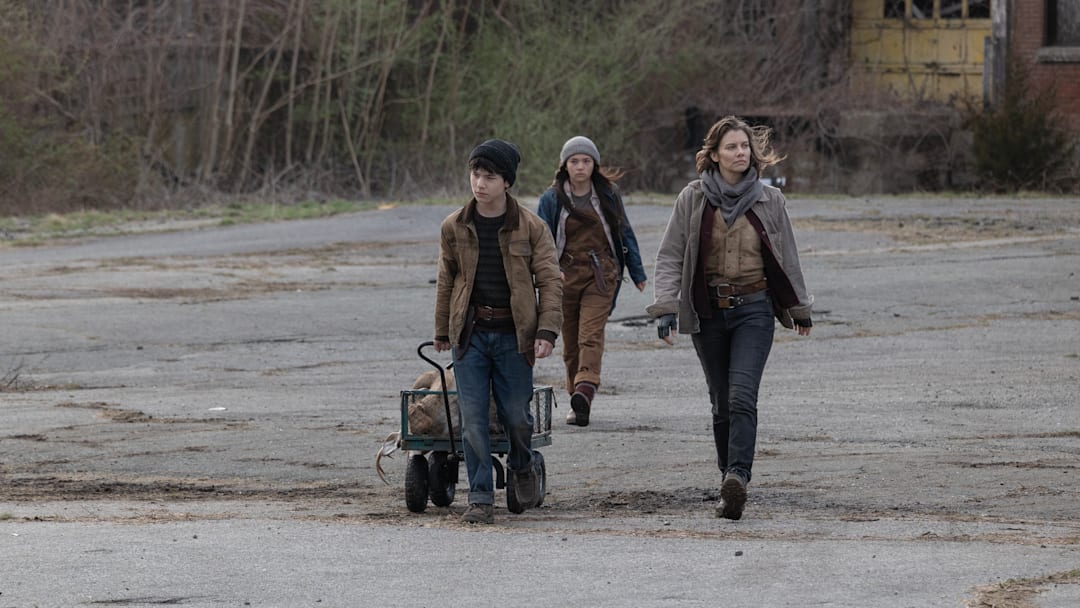 Lauren Cohan as Maggie Rhee, Logan Kim as Hershel, Mahina Anne Marie Napoleon as Ginny - The Walking Dead: Dead City _ Season 2, Episode 1 - Photo Credit: Robert Clark/AMC
