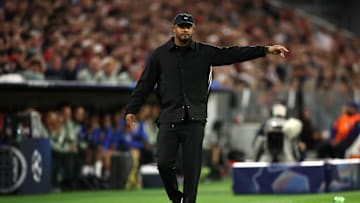 Vincent Kompany on the sidelines during Bayern Munich vs Chelsea.