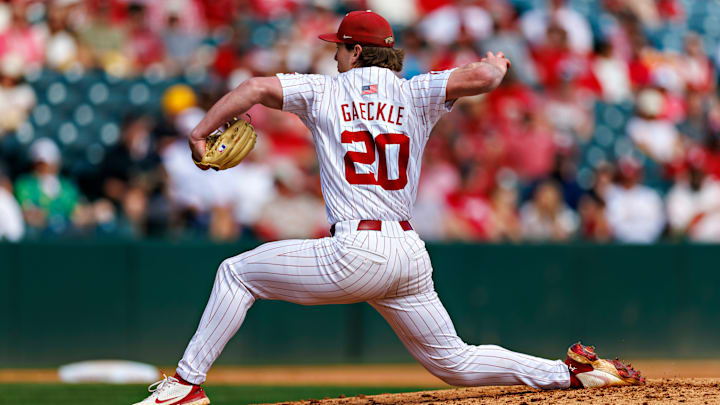 Gabe Gaeckle struggled for the No. 1 Arkansas Razorbacks on the mound against No. 7 Georgia. 