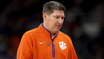 Clemson Tigers HC Brad Brownell