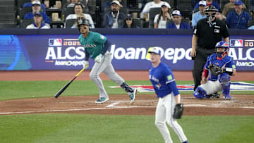 Oct 13, 2025; Toronto, Ontario, CAN; Seattle Mariners second baseman Jorge Polanco (7) runs after hitting a three-run home run against the Toronto Blue Jays in the fifth inning during game two of the ALCS round for the 2025 MLB playoffs at Rogers Centre. Mandatory Credit: John E. Sokolowski-Imagn Images