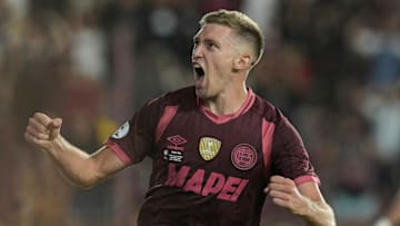 Rodrigo Castillo marcou dois dos quatro gols do Lanús sobre o Flamengo