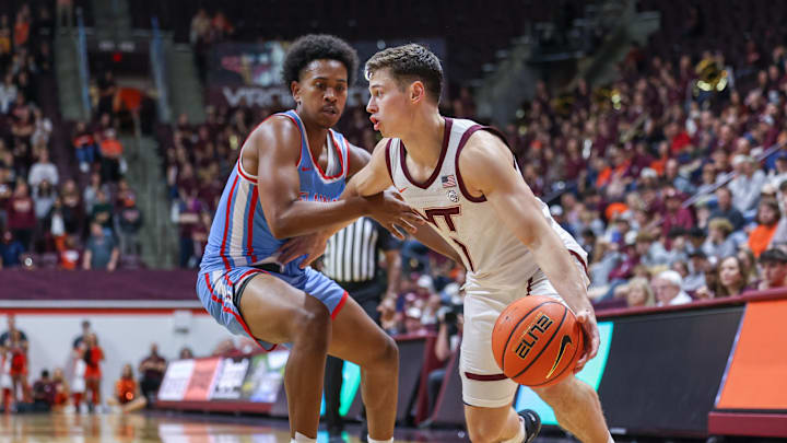 Delaware State v Virginia Tech