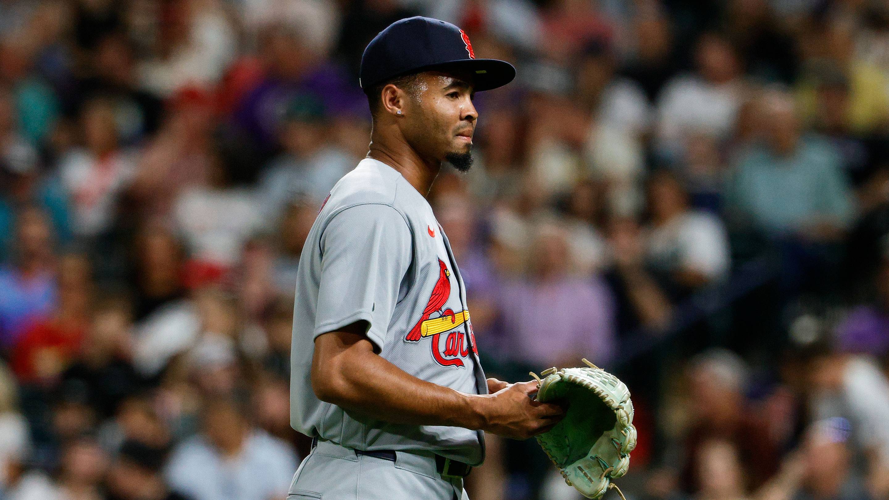 MLB Umpire Apologizes After Ridiculous 'Hat Tilt' Ejection