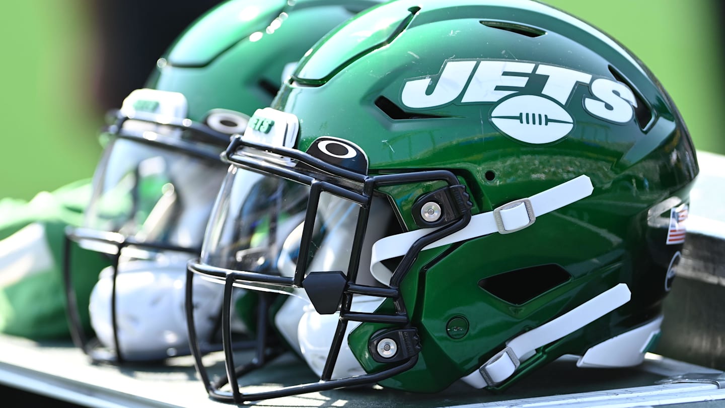 Jets' Williams Regrets Reaction to Rodgers Release