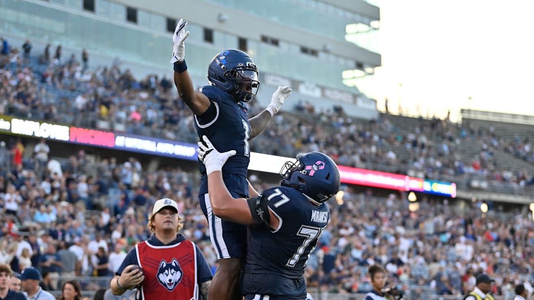 UConn Wide receiver Skyler Bell