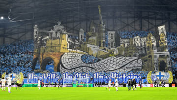 L'Olympique de Marseille rend hommage à un groupe d'ultras.