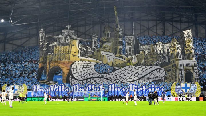L'Olympique de Marseille rend hommage à un groupe d'ultras.