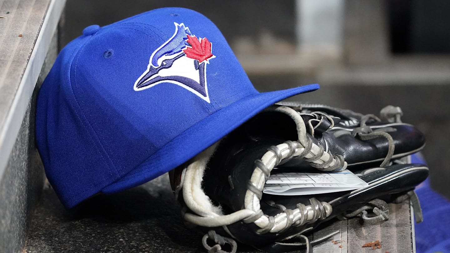 Toronto Blue Jays Finalize Trade for Marlins Pitcher Robinson Piña