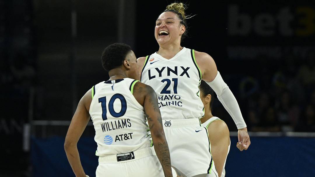 May 29, 2026; Chicago, Illinois, USA; Minnesota Lynx guard Courtney Williams (10) and Minnesota Lynx guard Kayla McBride (21) react during the second half against the Chicago Sky at Wintrust Arena. Mandatory Credit: Matt Marton-Imagn Images May 29, 2026; Chicago, Illinois, USA; Minnesota Lynx guard Courtney Williams (10) and Minnesota Lynx guard Kayla McBride (21) react during the second half against the Chicago Sky at Wintrust Arena. Mandatory Credit: Matt Marton-Imagn Images