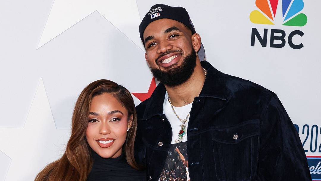 Jordyn Woods and Karl-Anthony Towns posing for a photo.