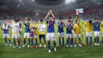 Jepang mengakui penggemar mereka setelah kualifikasi yang menakjubkan ke babak 16 besar