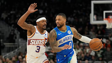 Phoenix Suns v Milwaukee Bucks