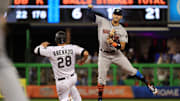 Los Yankees tratan de decidir entre Nolan Arenado y Carlos Correa 