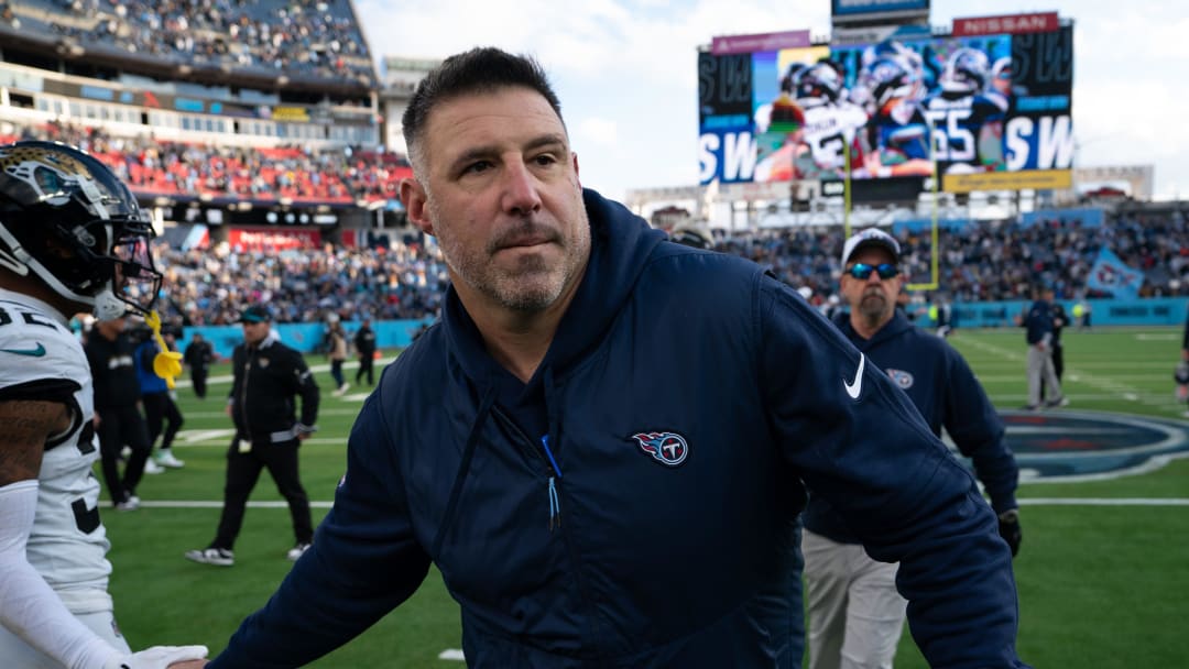 Tennessee Titans Head Coach Mike Vrabel heads off the field after beating the Jacksonville Jaguars and knocking them out of the playoffs after their game at Nissan Stadium in Nashville, Tenn., Sunday, Jan. 7, 2024