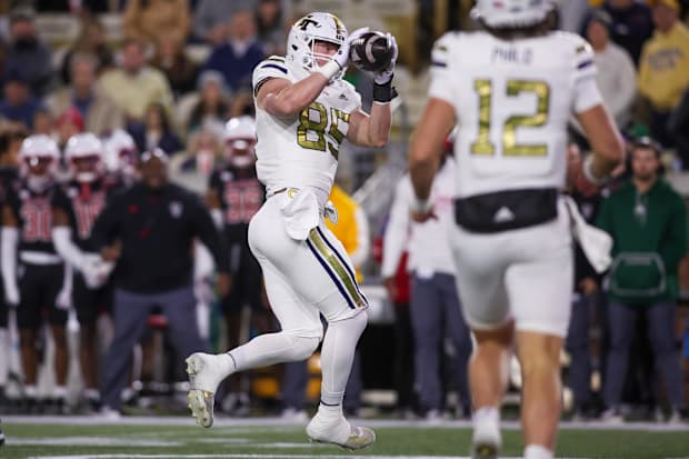 Georgia Tech Yellow Jackets tight end Jackson Hawes catches a pass against the North Carolina State Wolfpack.