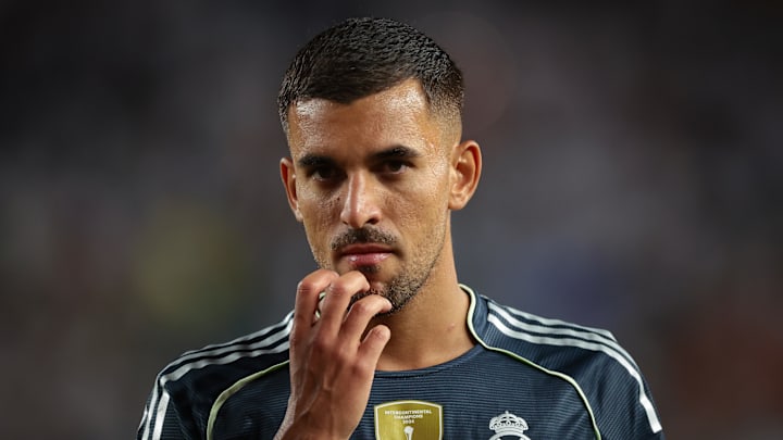 Dani Ceballos pourrait quitter le Real Madrid. Dani Ceballos pourrait quitter le Real Madrid.