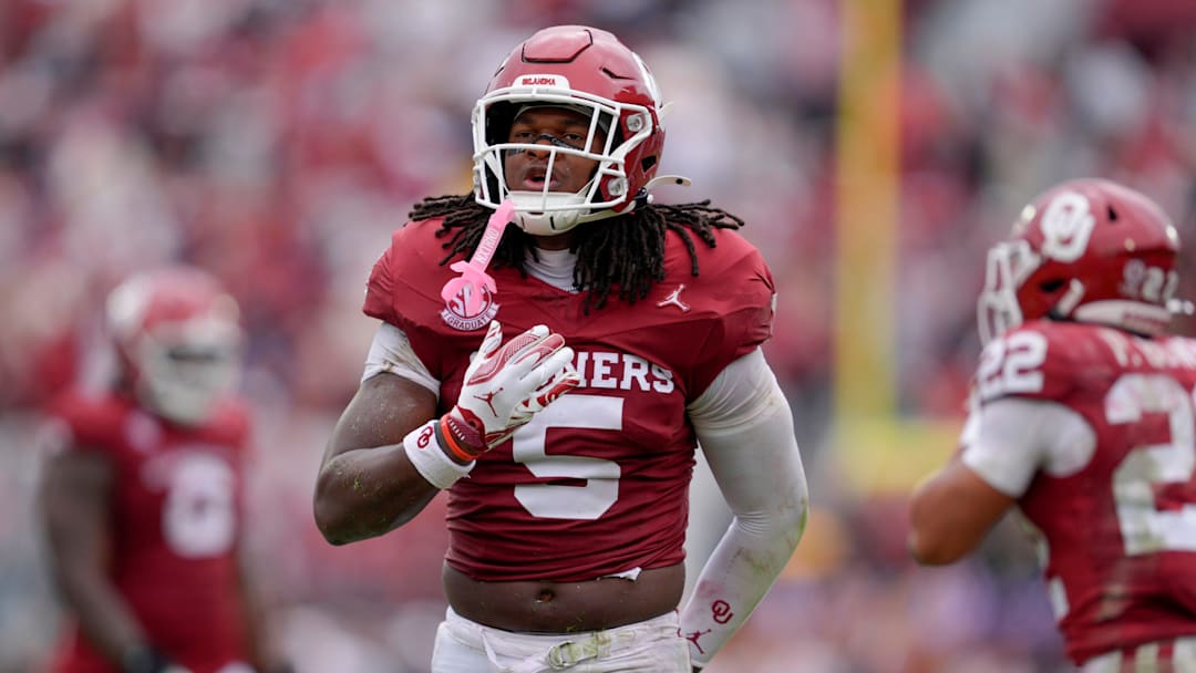 Oklahoma Sooners linebacker Kendal Daniels (5) celebrates during a college football game between the University of Oklahoma Sooners (OU) and the Ole Miss Rebels at Gaylord Family – Oklahoma Memorial Stadium in Norman, Okla., Saturday, Oct. 25, 2025. Ole Miss won 34-26.