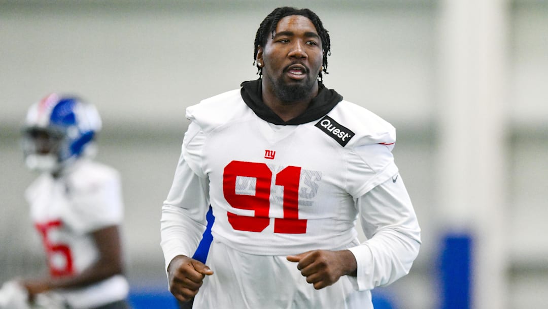 New York Giants - defensive tackle Darius Alexander 