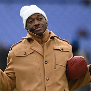 FOX Sports analyst Robert Griffin III dropped a surprise pick for his Heisman Trophy front-runner as he moved to the defensive side of the ball for the pick.