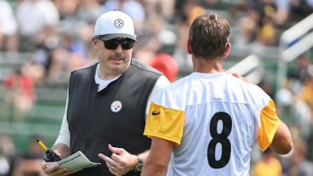 Pittsburgh Steelers offensive coordinator Arthur Smith