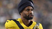 Oct 26, 2025; Pittsburgh, Pennsylvania, USA; Pittsburgh Steelers cornerback Darius Slay (23) looks on against the Green Bay Packers during the first quarter at Acrisure Stadium. Mandatory Credit: Charles LeClaire-Imagn Images