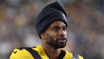 Oct 26, 2025; Pittsburgh, Pennsylvania, USA; Pittsburgh Steelers cornerback Darius Slay (23) looks on against the Green Bay Packers during the first quarter at Acrisure Stadium.