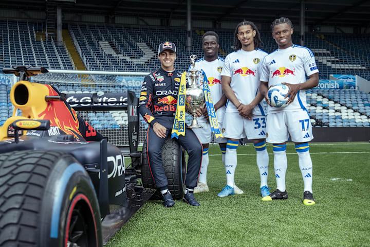 Arvid Lindblad with Willy Gnonto, Isaac Schmidt, and Largie Ramazani.