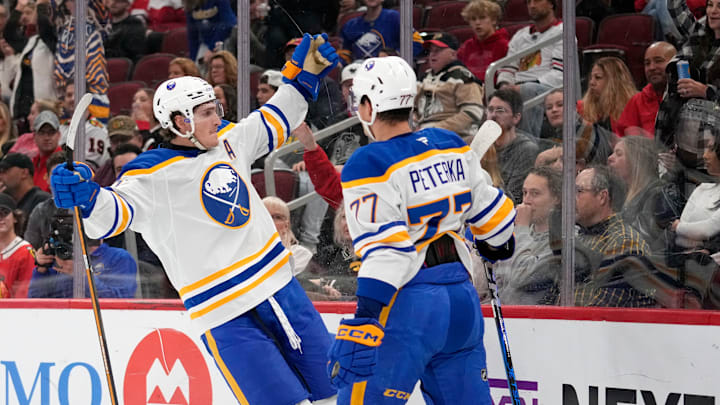 Buffalo Sabres v Chicago Blackhawks