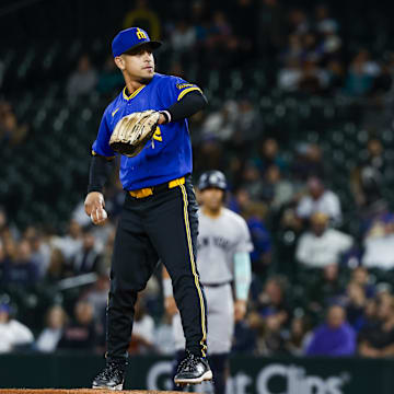 Seattle Mariners shortstop Leo Rivas (76) pitches against the New York Yankees during the ninth inning at T-Mobile Park on Sept 17.