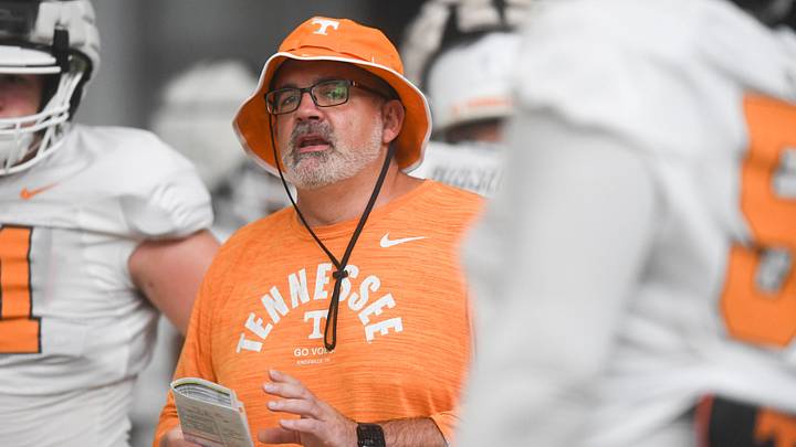 Tennessee offensive lineman coach Glen Elarbee during a Tennessee football fall practice, in Knoxville, Tenn., Wednesday, Aug. 7, 2024.
