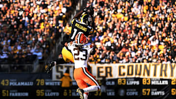 Cleveland Browns v Pittsburgh Steelers
