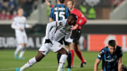 Moussa Diaby bejubelt seinen Treffer zum 2:3