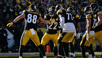 Cleveland Browns v Pittsburgh Steelers