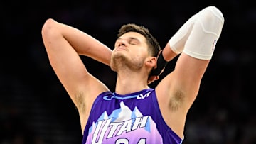 Philadelphia 76ers v Utah Jazz