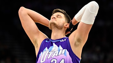 Philadelphia 76ers v Utah Jazz