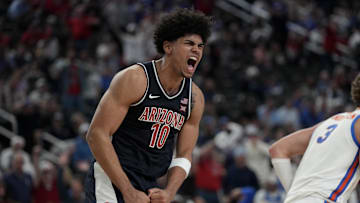 Arizona forward Koa Peat had a monster debut, scoring 30 points against the defending national champions.