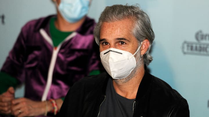 Juan Pablo Medina posa por primera vez con su prótesis Juan Pablo Medina posa por primera vez con su prótesis