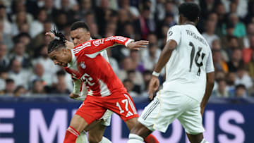 Michael Olise défiera encore Kylian Mbappé.