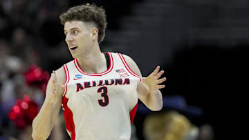 Arizona Wildcats guard Anthony Dell'Orso (3) reacts after hitting a 3-pointer against the Oregon Ducks in the 2025 NCAA Tournament.