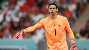 Yann Sommer menjadi salah satu kiper yang dipertimbangkan Manchester United