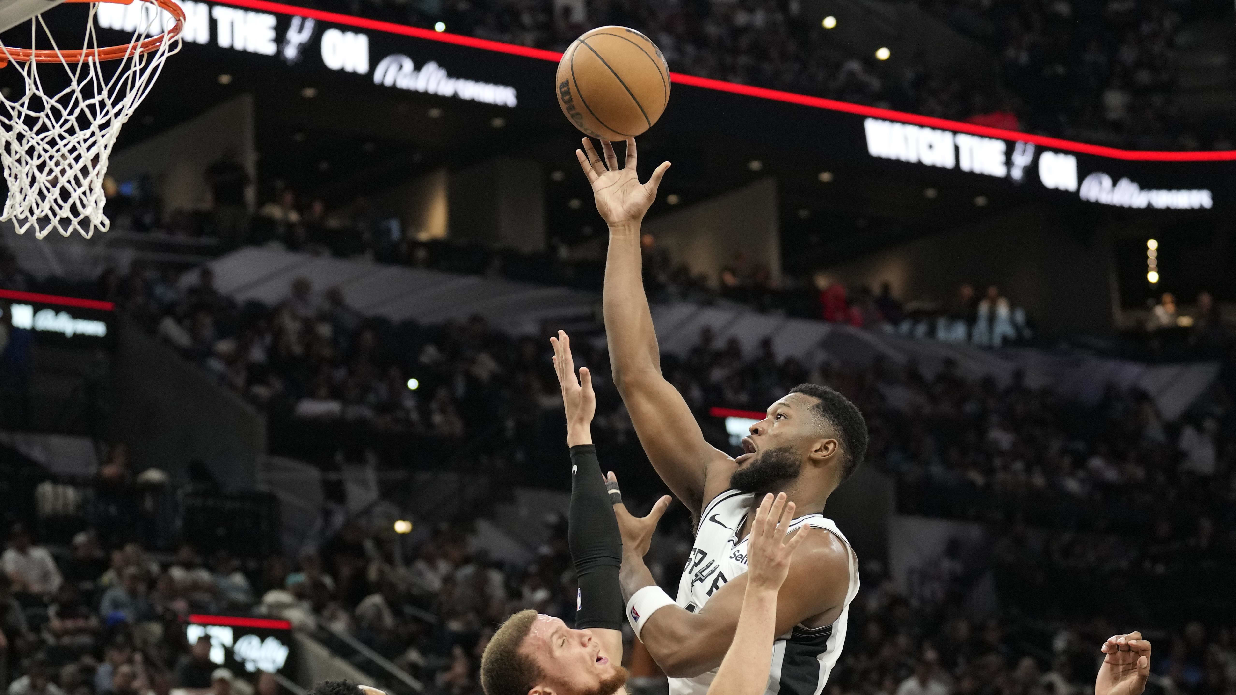 RaiQuan Gray Excels in Debut Season with the Austin Spurs: Breakdown of Stats & Potential