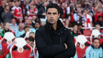 Arsenal FC v Paris Saint-Germain - UEFA Champions League 2024/25 Semi Final First Leg