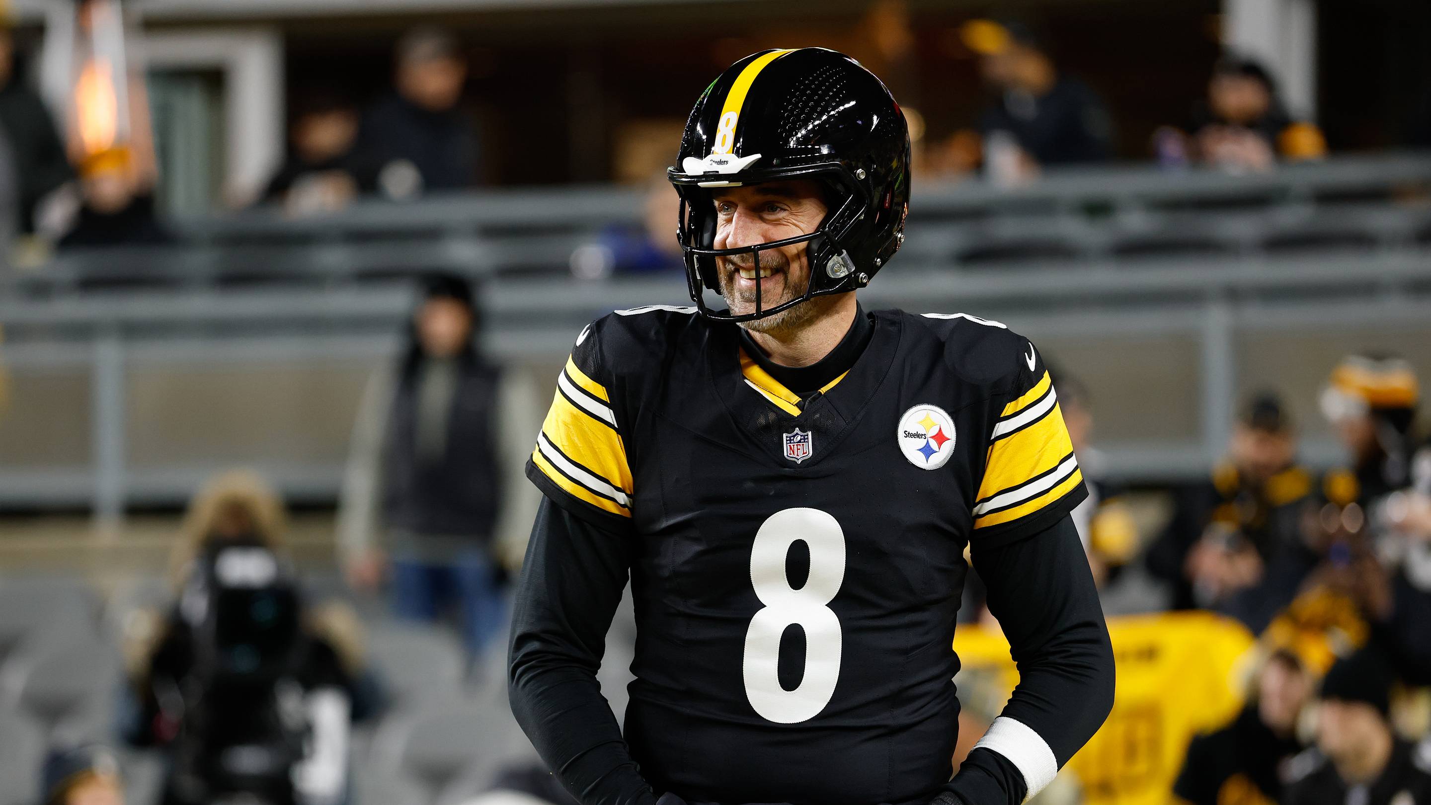 Steelers give in to Aaron Rodgers demands with right-of-first-refusal tender