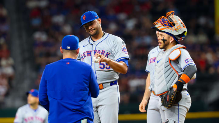 Jun 19, 2024; Arlington, Texas, USA; New York Mets starting pitcher Sean Manaea (59) leaves the game during the sixth inning against the Texas Rangers at Globe Life Field.