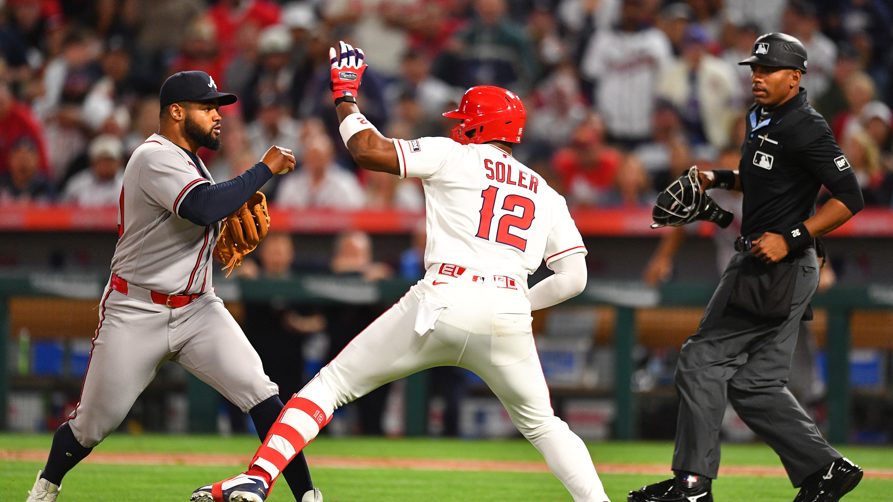 A far too detailed breakdown of every wild moment from the Braves-Angels brawl