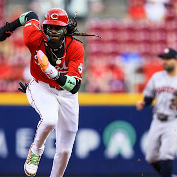 Sep 4, 2024; Cincinnati, Ohio, USA; Cincinnati Reds shortstop Elly De La Cruz (44) runs to third on a sacrifice ground out hit by catcher Tyler Stephenson (not pictured) in the first inning against the Houston Astros at Great American Ball Park. Mandatory Credit: Katie Stratman-Imagn Images