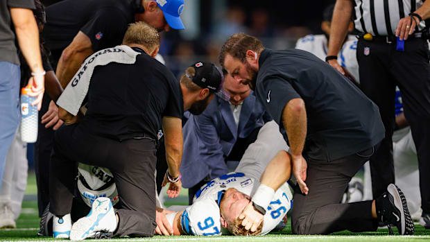 Detroit Lions edge Aidan Hutchinson